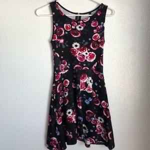 H&M FLORAL DRESS 😍 Good Condition, short